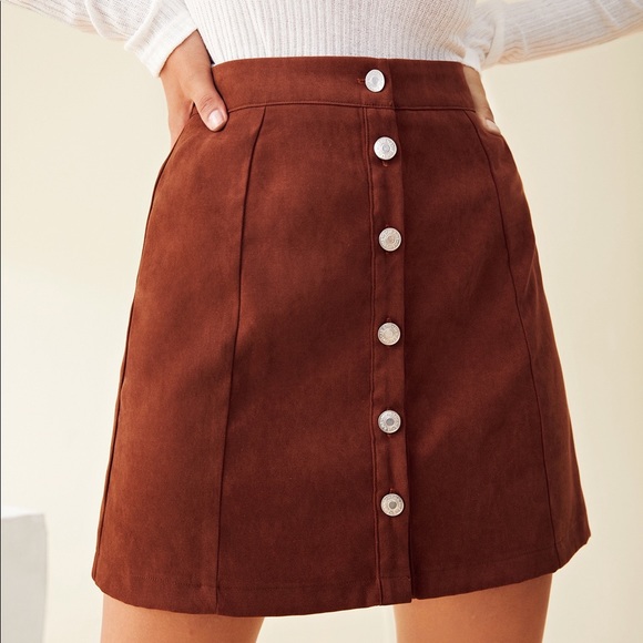 ** BRAND NEW** Button front mini skirt - Picture 5 of 5